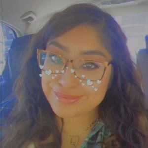 Meet your Posher, Joyce